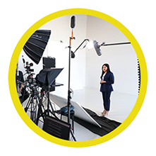 สตูดิโอถ่ายทำงานอีเวนต์เสมือนจริง (Virtual Event) พร้อมผู้บรรยาย